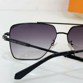 Picture of LV Sunglasses _SKUfw55771518fw